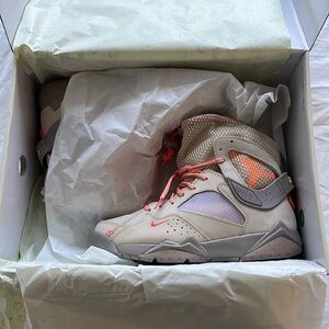*UNWORN* Women's Air Jordan 7 x Bephies Beauty Supply Sand Drift size 9